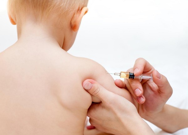 Baby-Vaccine-Shot-2-e1471507830462