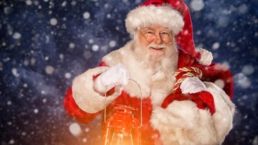 Santa-Claus-Lantern-Light-Christmas