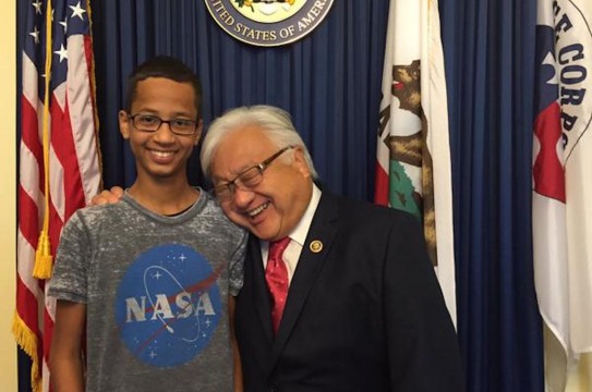 Ahmed Clock Boy